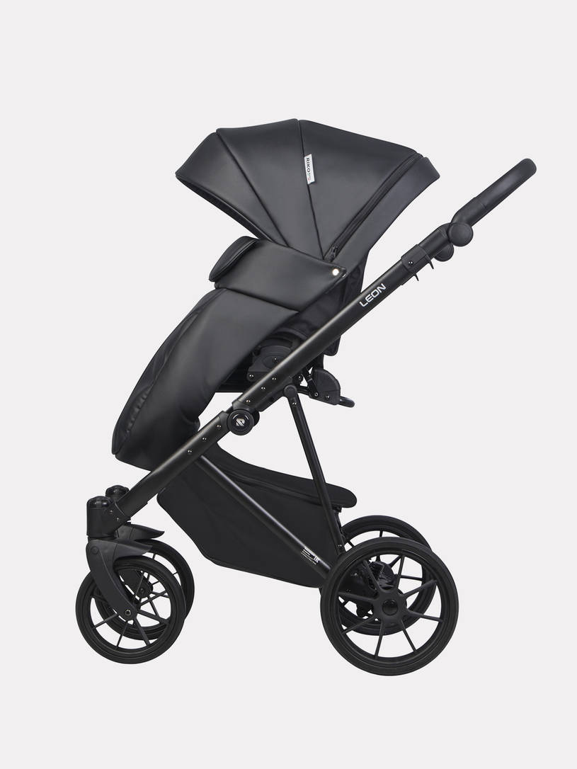 Коляска 2 в 1 Riko Basic Leon 04 Black