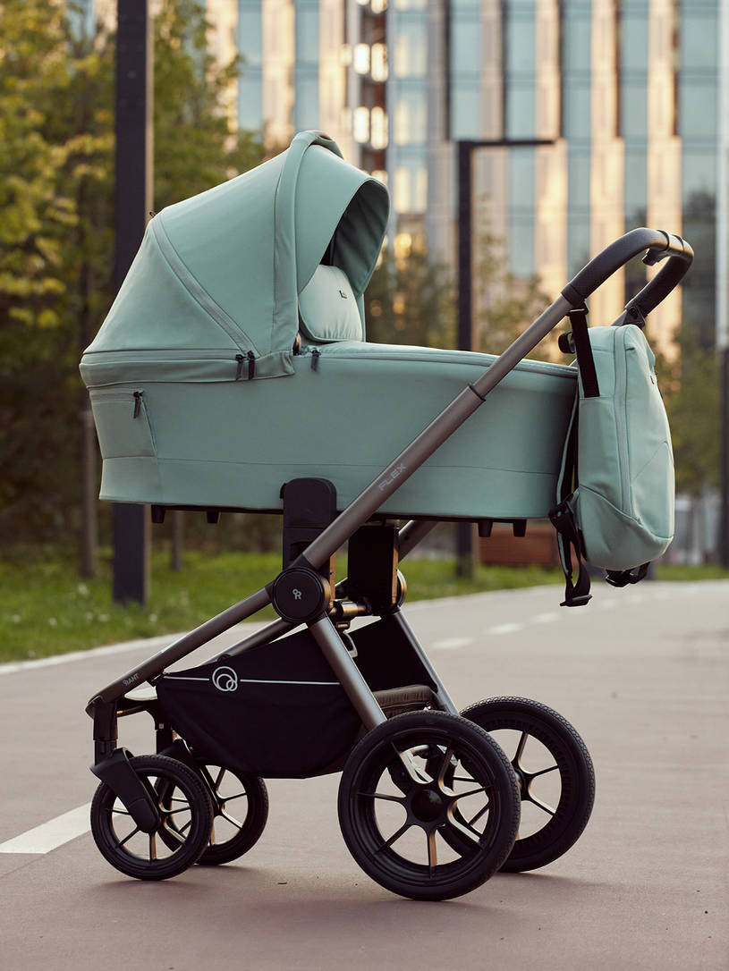Коляска 2 в 1 RANT FLEX PRO 2023 RA074 GREEN