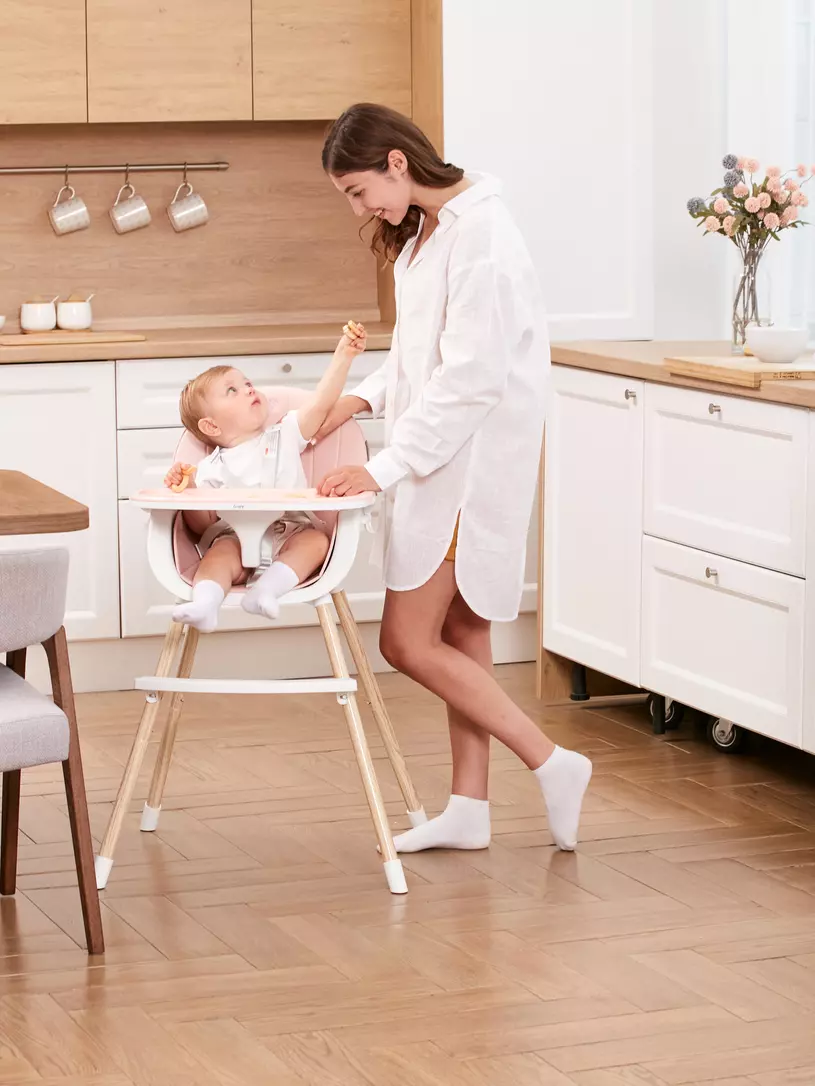 Стульчик для кормления Mowbaby Crispy pink