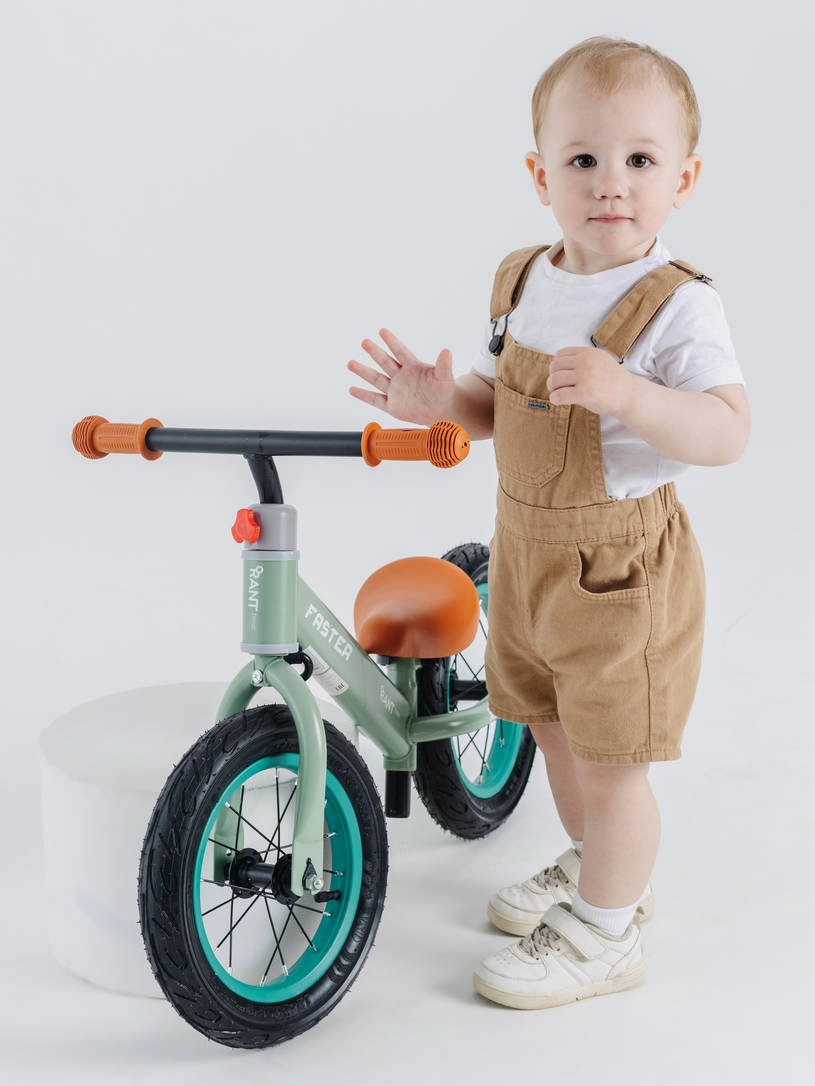 Беговел Rant Basic Faster Green