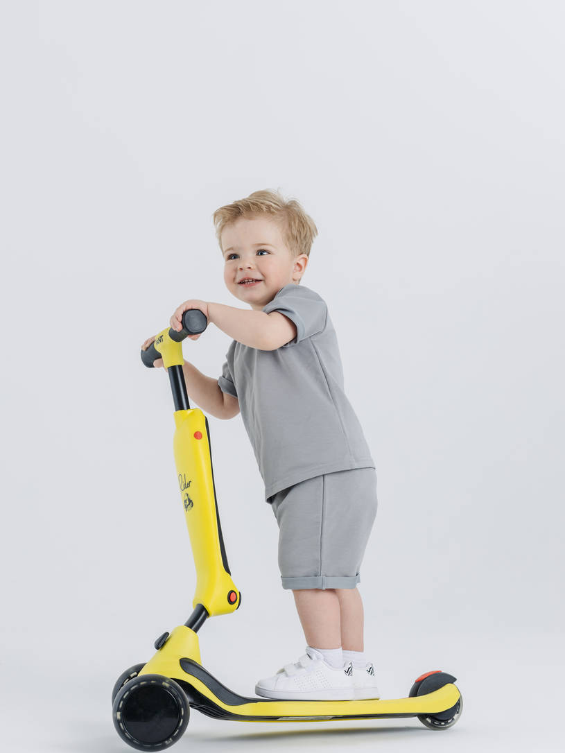 Беговел-самокат Rant Rider со светящимися колесами желтый