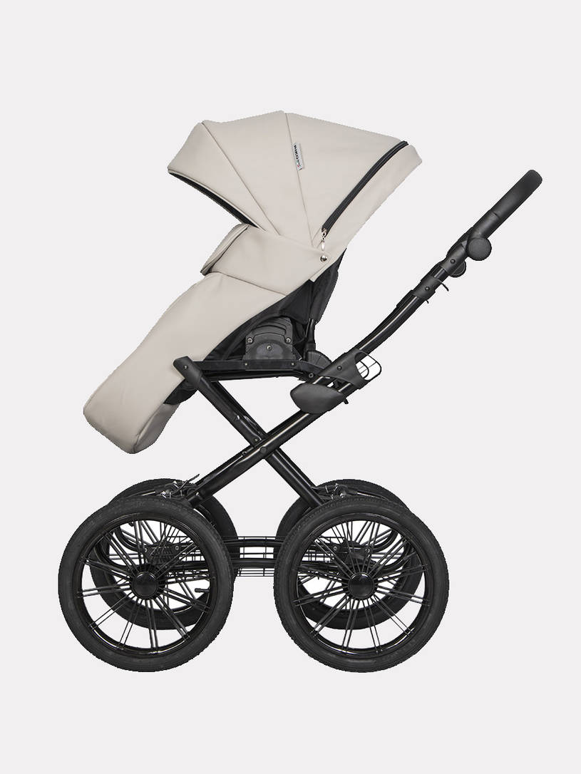 Коляска 2 в 1 Riko Basic Ozon Prestige 05 белая экокожа