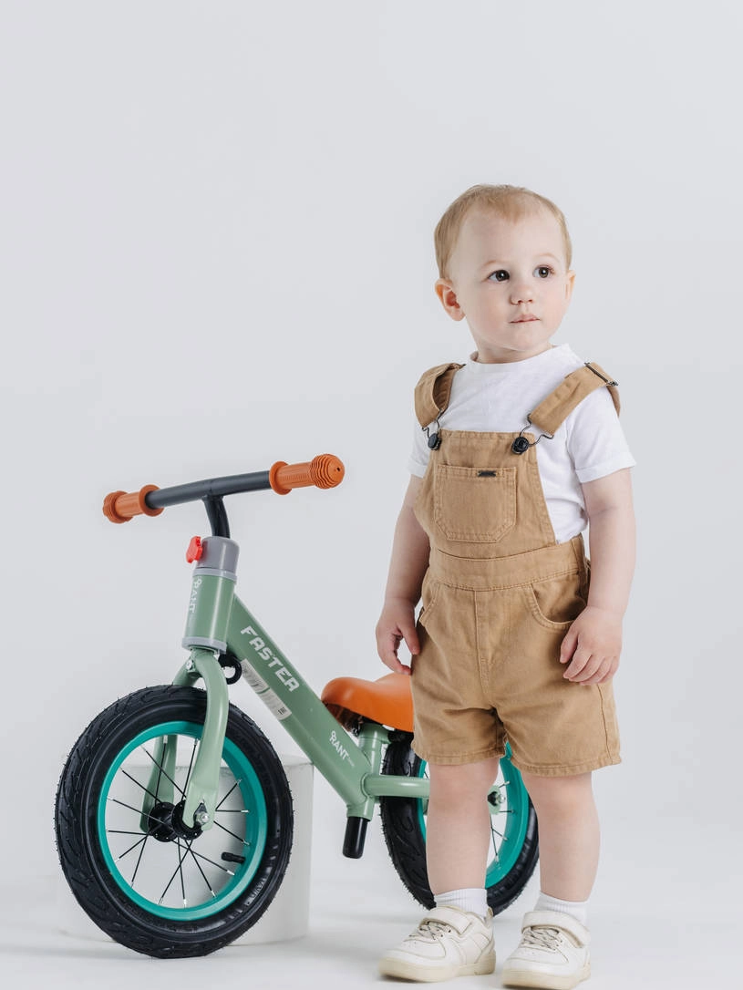 Беговел Rant Basic Faster Green