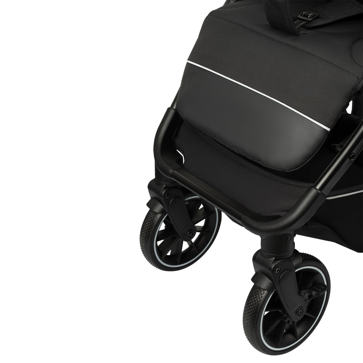 Коляска прогулочная Indigo Delta+ черный