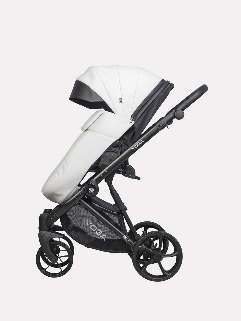 Коляска 3 в 1 Riko Basic Yoga Ecco 11 White, Белый